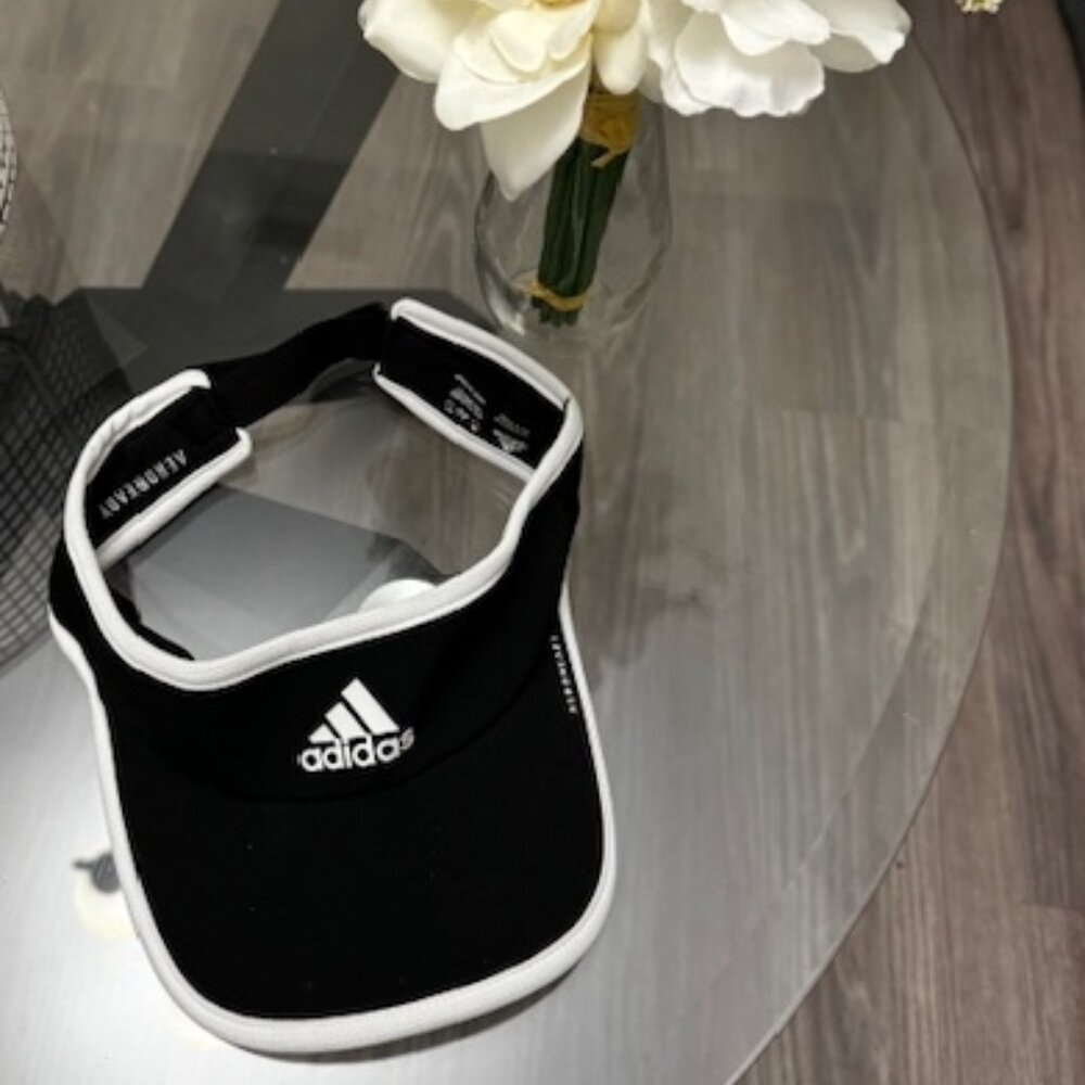 Adidas viser by Aeroready